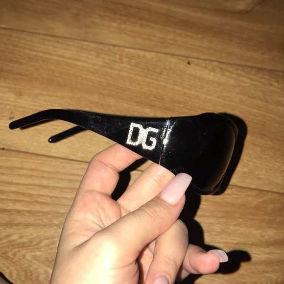 Dolce & Gabbana sunglasses - Picture 1 of 4